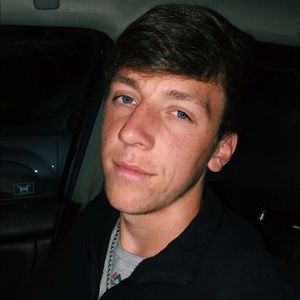 Meet your Posher, Dillon